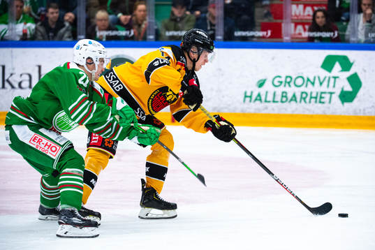 Luleås Jonas Berglund gör 1-4 målet