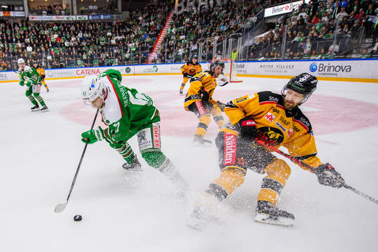 Rögles Leon Bristedt och Luleås Daniel Sondell