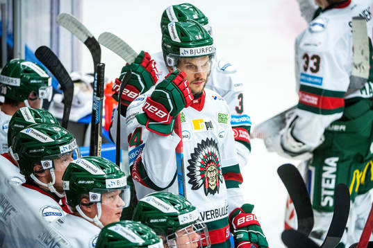 Frölundas Theodor Lennström deppar med lagkamrater