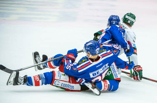 Oskarshamns Johannes Salmonsson och Mathew Bodie samt