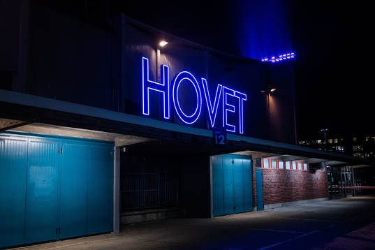 Exteriör av Hovet
