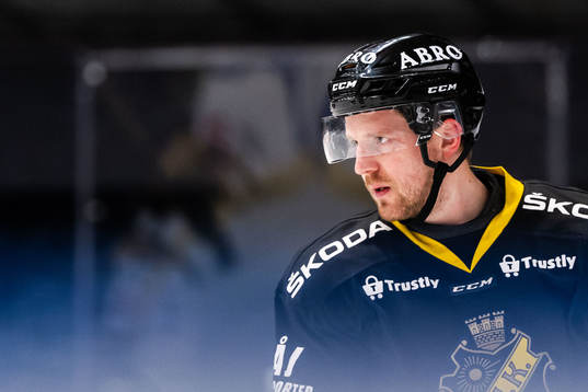 s Victor Ahlström