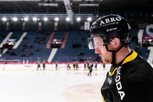 s Victor Ahlström