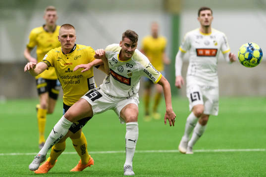 Häckens Johan Hammar och Elfsborgs Per Frick