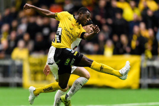 Elfsborgs Prince Isaac-Kouame skjuter 1-0