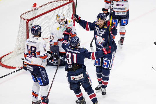 Linköpings Jarno Kärki jublar