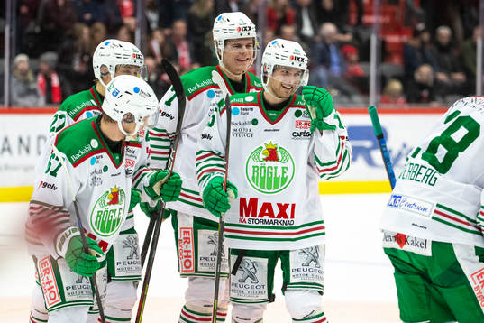 Rögles Simon Ryfors jublar