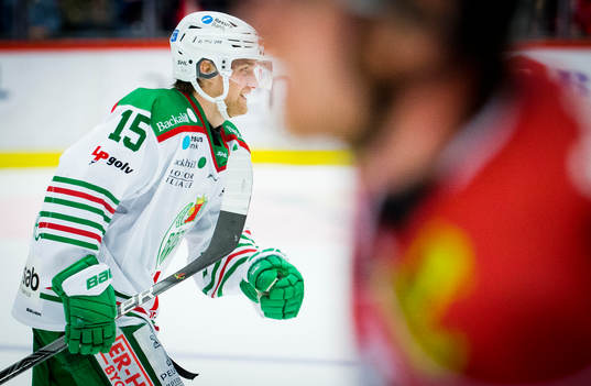 Rögles Simon Ryfors jublar