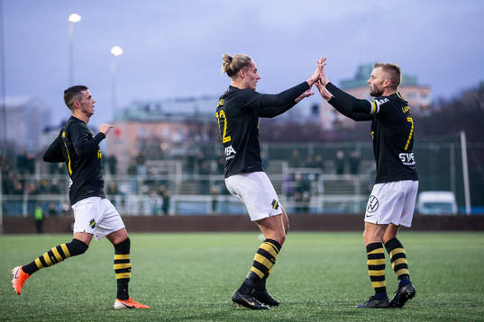 Bläddra bland fler bilder av Fotboll, Träningsmatch, AIK - Karlstad