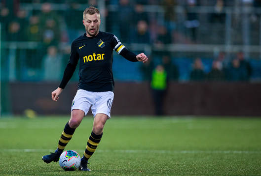 s Sebastian Larsson