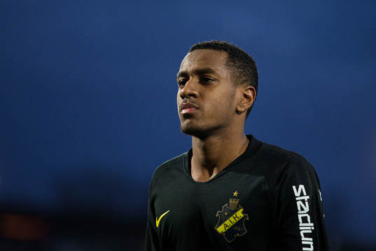 s Noah Tesfai