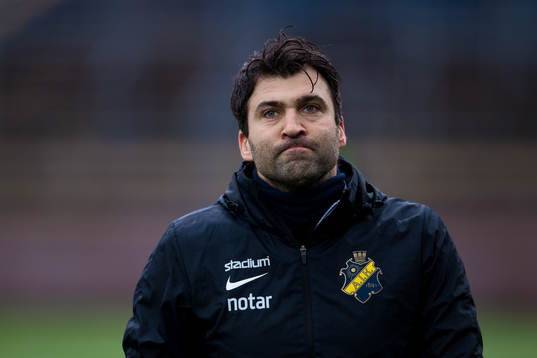 s målvaktstränare Kyriakos Stamatopoulos