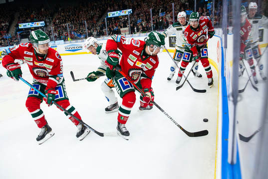 Frölundas Nicklas Lasu, Patrik Carlsson och Johan