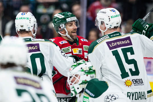 Frölundas Joel Lundqvist och Färjestads Gustav Rydahl