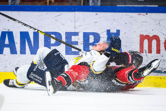 s Emil Johansson och Luleås Oscar Engsund