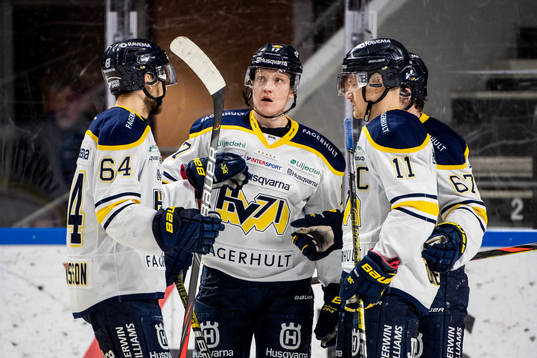 s Emil Johansson jublar