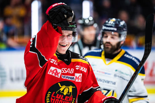 Luleås Nils Lundkvist jublar