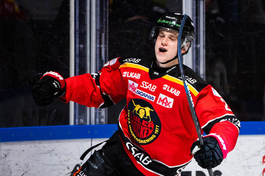 Luleås Nils Lundkvist jublar