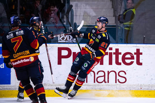 Djurgårdens Patrik Berglund jublar