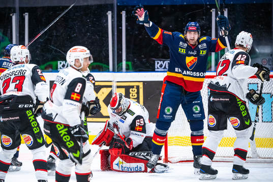 Djurgårdens Patrik Berglund jublar framför Malmö