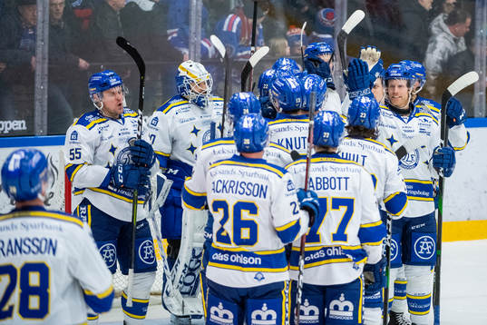 Leksands spelare jublar