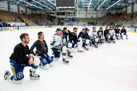 Leksands spelare jublar