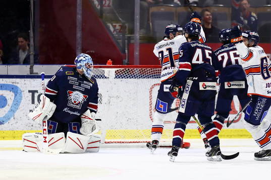 Linköpings målvakt Jonas Gustavsson deppar