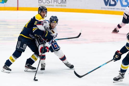 s Johannes Kinnvall och Linköpings Sebastian Karlsson