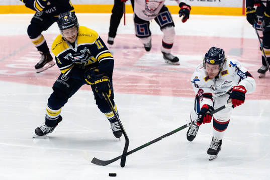 s Simon Önerud och Linköpings Samuel Lofquist