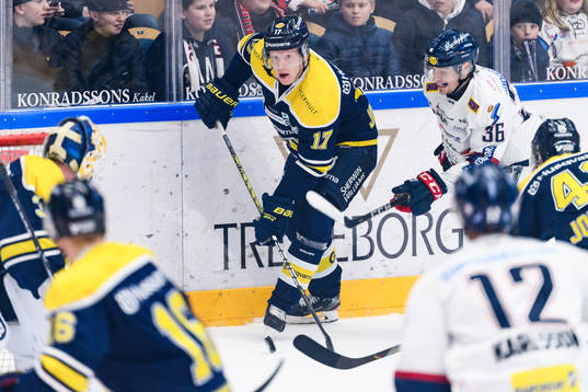 s Emil Johansson