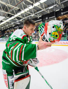 Rögles målvakt Roman Will tackar supportrarna