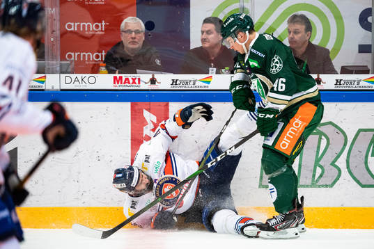 Växjös Daniel Rahimi och Färjestads Michael Latta