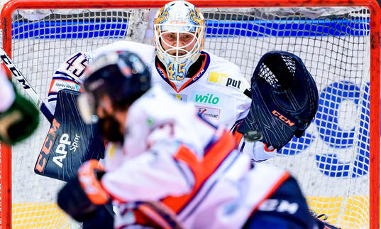 Växjös målvakt Viktor Andrén