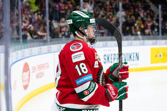 Frölundas Lucas Raymond jublar