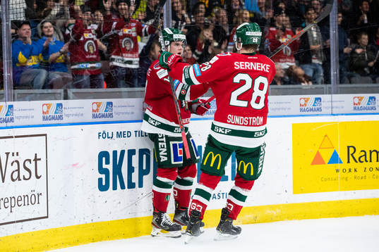 Frölundas Samuel Fagemo jublar ihop med Johan Sundström