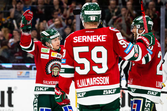 Frölundas Ryan Lasch och Joel Lundqvist jublar