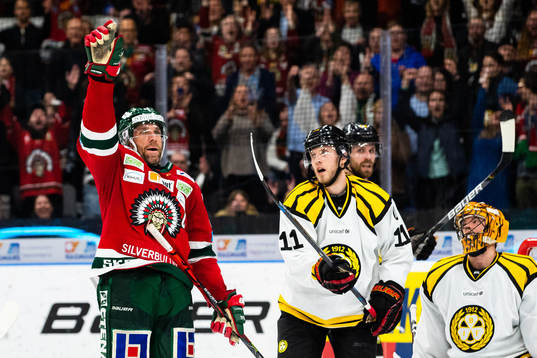 Bläddra bland fler bilder av Ishockey, SHL, Frölunda - Brynäs