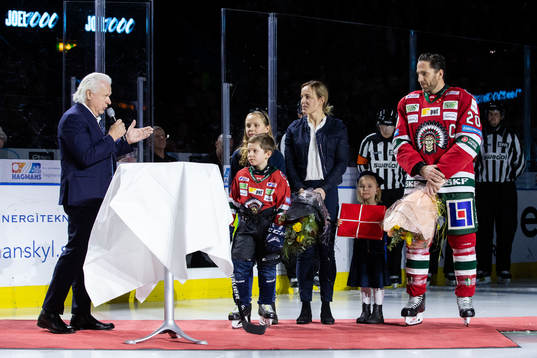 Frölundas Joel Lundqvist uppmärksammas för sina 1000