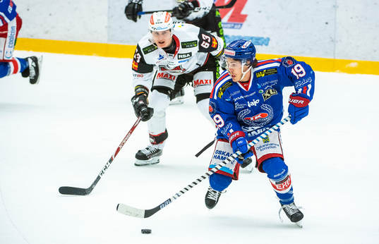 Oskarshamns Tyler Kelleher och Malmö Redhawks Fredrik