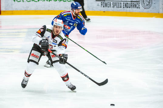 Malmö Redhawks Jesper Jensen Aabo och Oskarshamns Nichlas