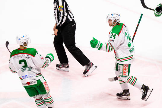 Rögles Kevin Wennström jublar