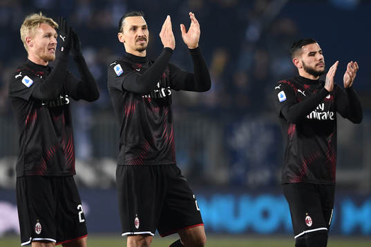Bläddra bland fler bilder av Fotboll, Seria A, Brescia - Milan