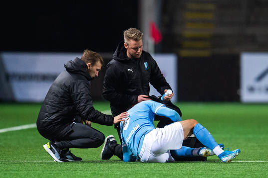 Malmö FFs Arnór Traustason har ont