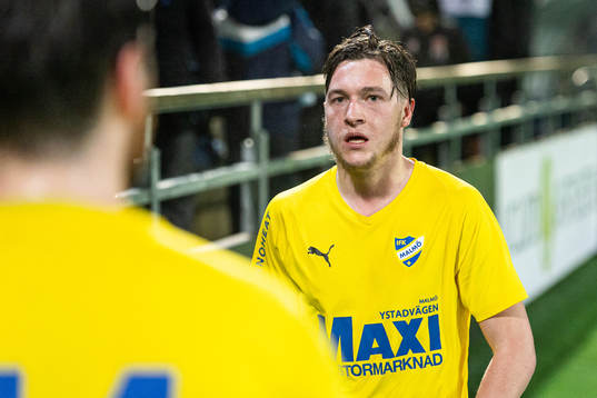 IFK Malmös Dennis Rickbo deppar