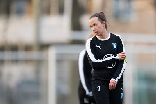 Malmö FFs Cornelia Lindgren deppar