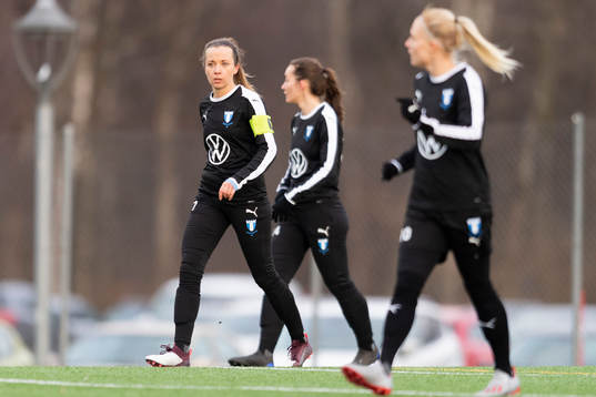 Malmö FFs Cornelia Lindgren deppar