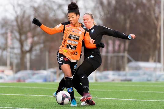 Kristianstads Evelina Duljan och Malmö FFs Josefine