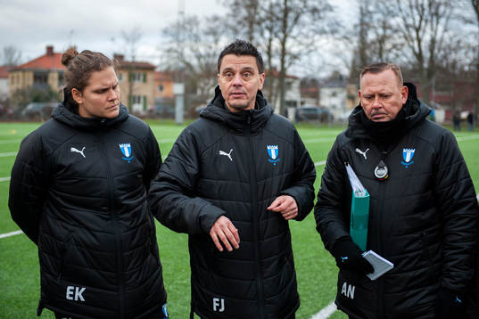 Malmö FFs målvaktstränare, Emelie Karström, tränare