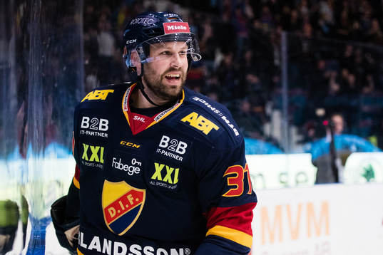 Djurgårdens Dick Axelsson jublar