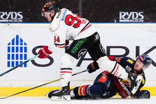 Örebros Ryan Stoa och Djurgårdens Henrik Eriksson